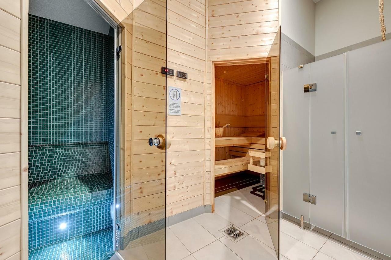 Apartments Waterlane Island Pool & Gym Spa 그단스크 외부 사진